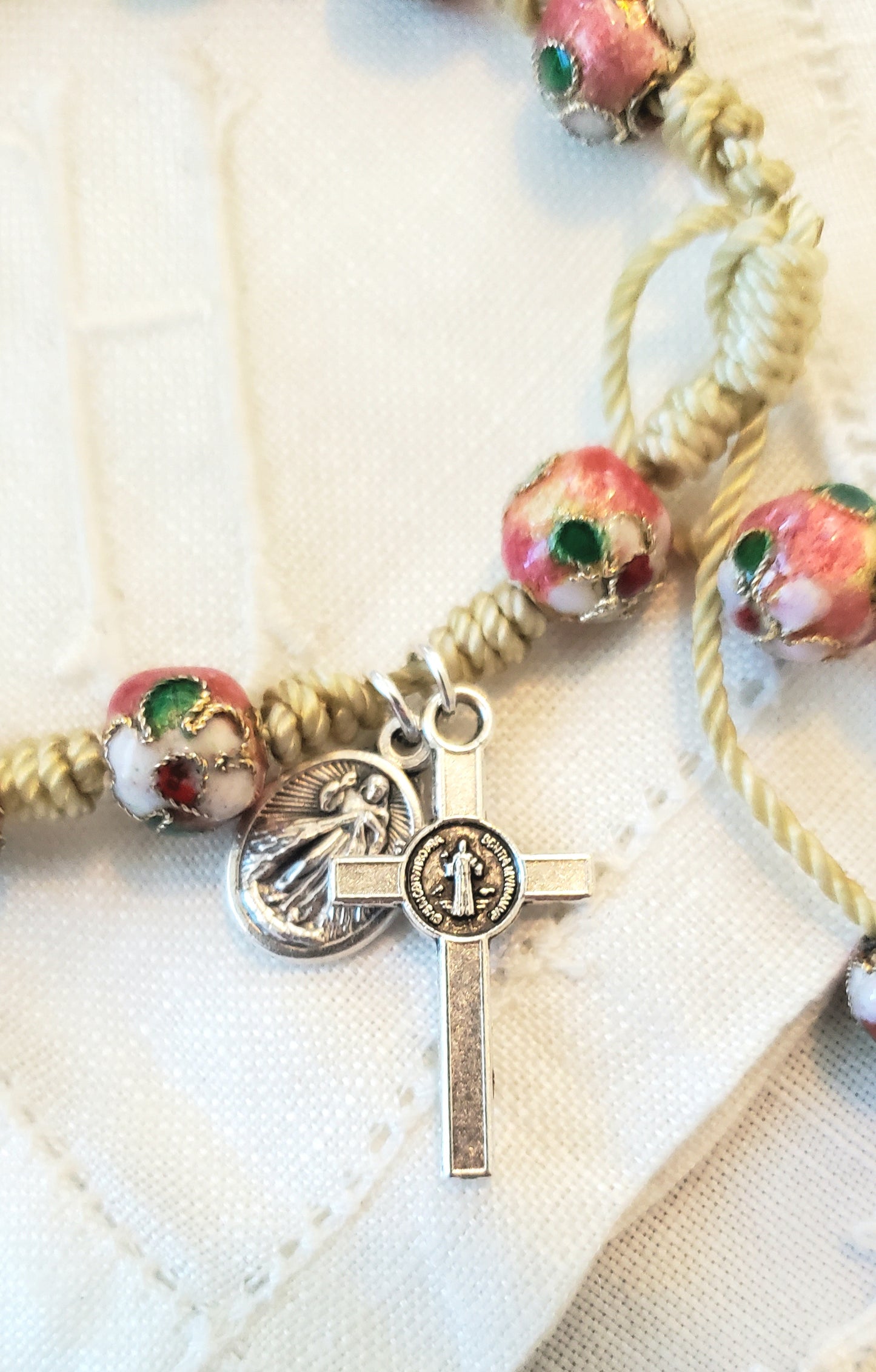 Hand knotted Rosary Bracelet cloisonne beads Jesus of Divine Mercy Our Lady Of Guadalupe medal Saint Benedict Crucifix single decade Tenner