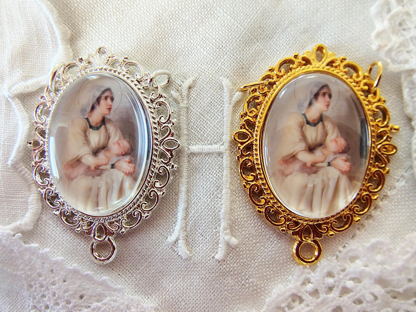 Rosary Centerpiece Bouguereau Madonna and Child Silver or Gold-Plated Catholic Pendant Czech Crystal Chaplet Connector Nativity