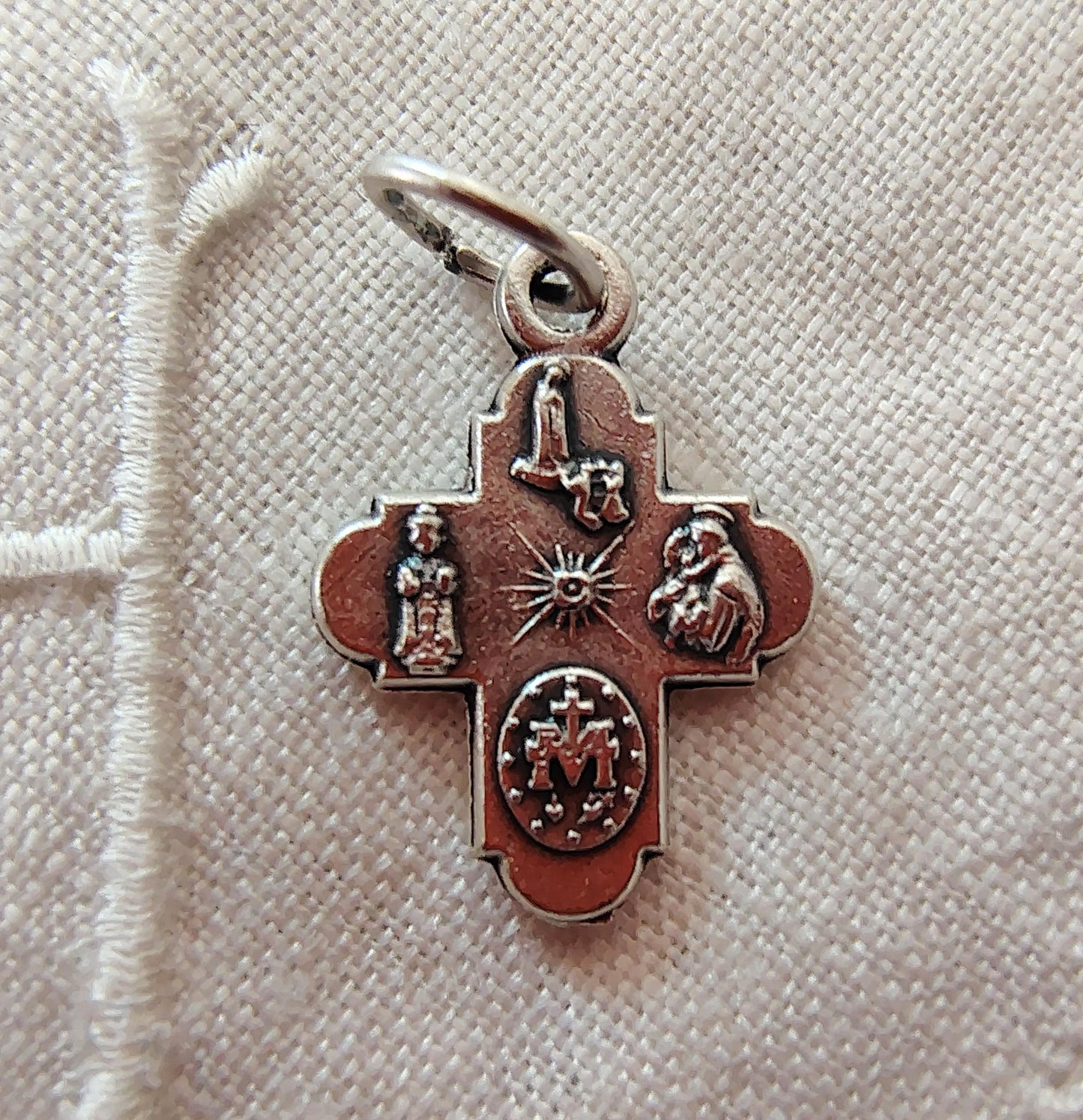 Four way medal charm bracelet size imported from Italy