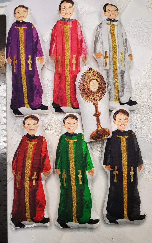 Priest Soft Toys for Mass Child toddler Quiet play Catholic Episcopal Lutheran Chatechesis teaching church liturgical instruction present